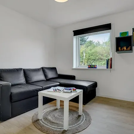 3 Bedroom Gorgeous In Ferienhaus Lundby Stationsby