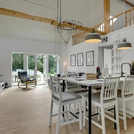 3 Bedroom In *