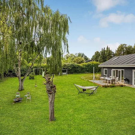 3 Bedroom In Lundby Stationsby